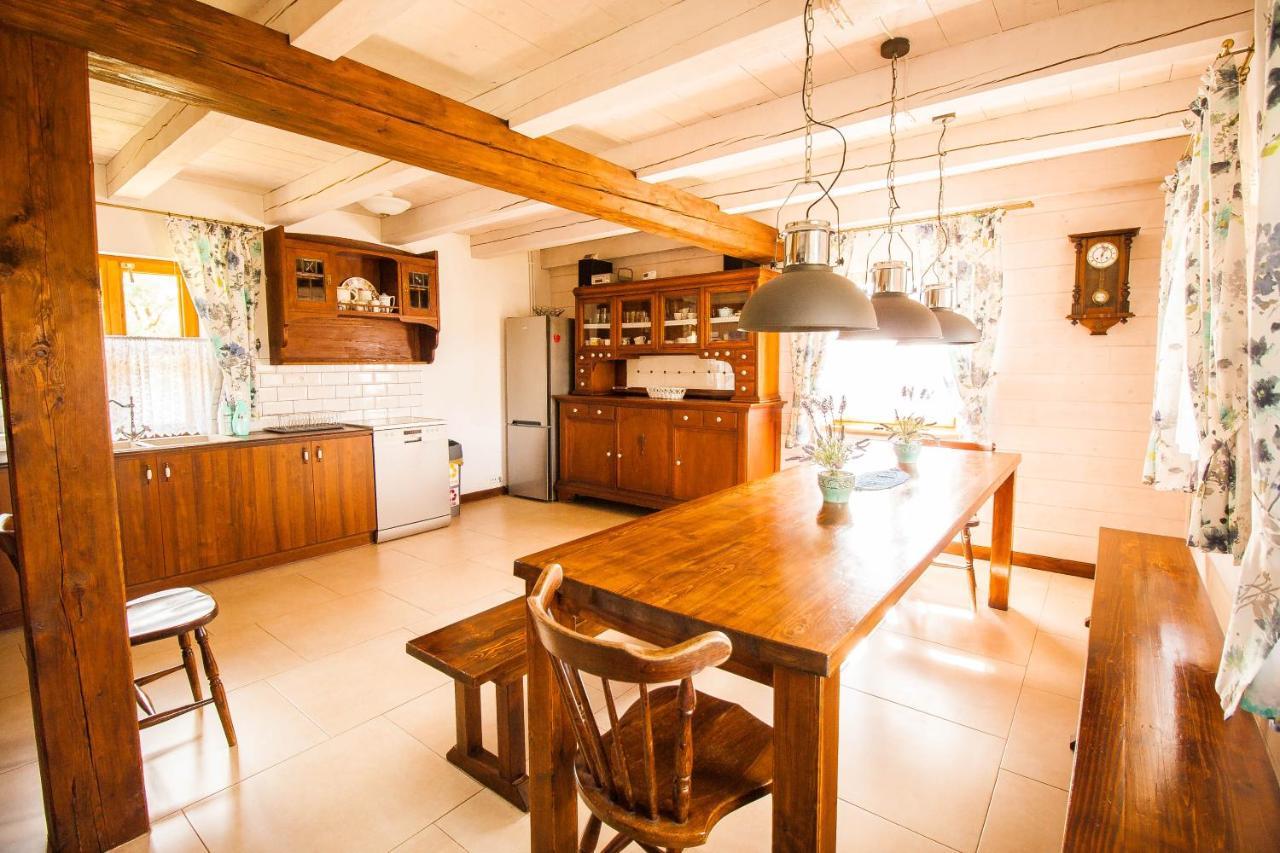 Holiday House Folwark Jelen Poniklica Exterior photo
